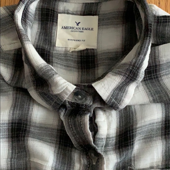 Women’s American Eagle flannel - Picture 2 of 2